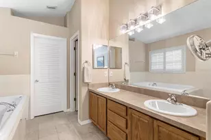 8263 Swann Hollow Dr, Tampa, FL 33647 - Photo 26