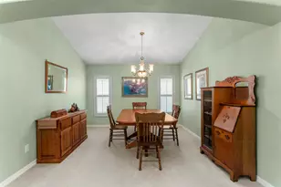 8263 Swann Hollow Dr, Tampa, FL 33647 - Photo 6