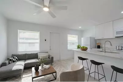 3017 49th Street S #4, Gulfport, FL 33707 - Photo 4