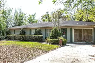 38732 Tall Dr, Zephyrhills, FL 33540 - Photo 2