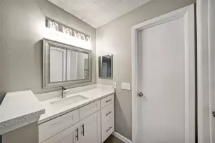 5140 Nashville Dr, Tampa, FL 33624 - Photo 20