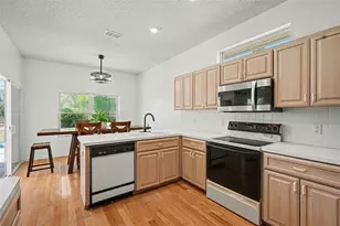 10093 Holly Berry Dr, Weeki Wachee, FL 34613 - Photo 12