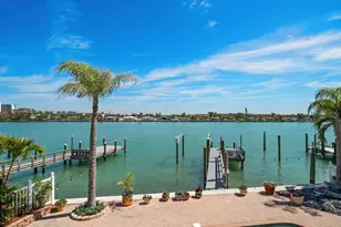 8685 E Bay Dr, Treasure Island, FL 33706 - Photo 4