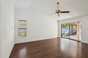 17922 Clear Lake Dr, Lutz, FL 33548 - Photo 18