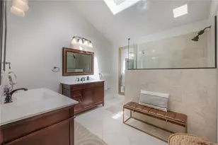 14204 Ashburn Pl, Tampa, FL 33624 - Photo 20