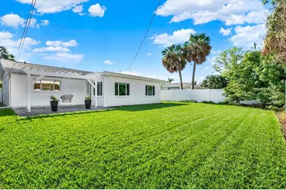 4510 NE Helena Street NE, Saint Petersburg, FL 33703 - Photo 32