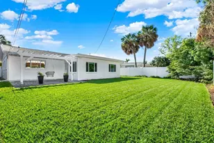 4510 NE Helena Street NE, Saint Petersburg, FL 33703 - Photo 32