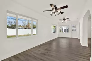 4510 NE Helena Street NE, Saint Petersburg, FL 33703 - Photo 18