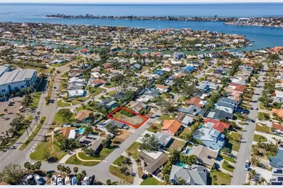 164 2nd Street W, Saint Petersburg, FL 33715 - Photo 1