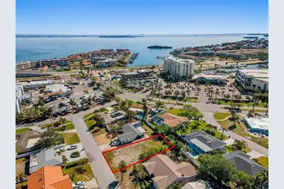 164 2nd Street W, Saint Petersburg, FL 33715 - Photo 10