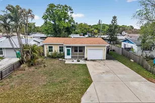 4245 78th Ln N, Saint Petersburg, FL 33709 - Photo 2