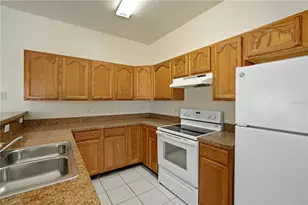 5002 Beechcraft Way, Seffner, FL 33584 - Photo 6