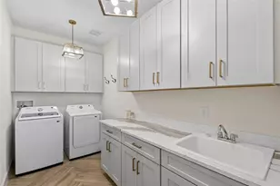 914 Signet Dr, Apollo Beach, FL 33572 - Photo 46