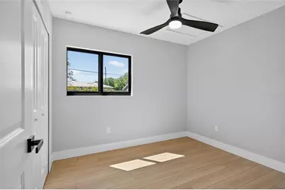 3512 W McElroy Avenue, Tampa, FL 33611 - Photo 14