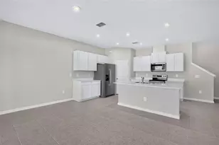 5628 Skylight Wy, Palmetto, FL 34221 - Photo 10