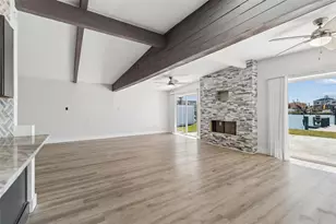 16108 5th St E, Redington Beach, FL 33708 - Photo 12