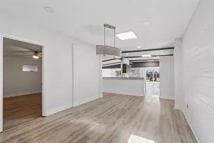 16108 5th St E, Redington Beach, FL 33708 - Photo 6