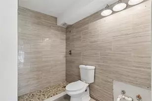 16108 5th St E, Redington Beach, FL 33708 - Photo 30