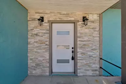 16108 5th Street E, Redington Beach, FL 33708 - Photo 4