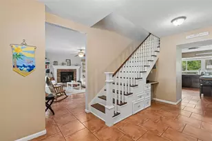 6815 Mitchell Cir, Tampa, FL 33634 - Photo 6