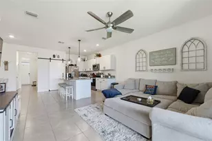 32992 Major Oak Dr, Wesley Chapel, FL 33545 - Photo 12