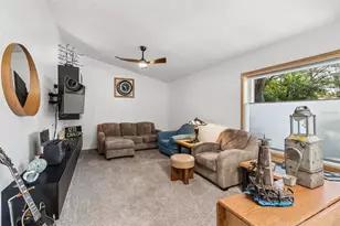 7995 Chaucer Dr, Weeki Wachee, FL 34607 - Photo 22