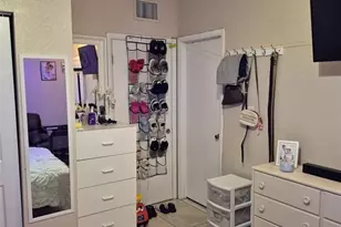 6217 Blossom Ave, Tampa, FL 33614 - Photo 10