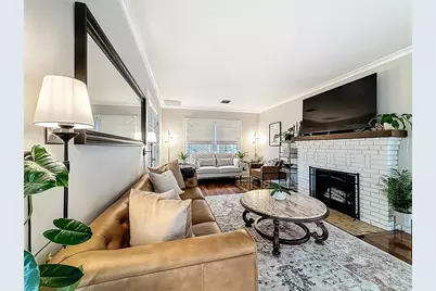 231 15th Avenue NE, Saint Petersburg, FL 33704 - Photo 2