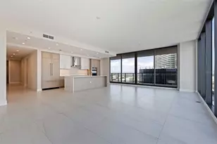 275 1st Ave S, Saint Petersburg, FL 33701 - Photo 14