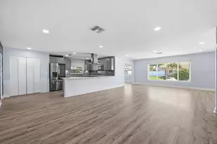 7891 4th Ave S, Saint Petersburg, FL 33707 - Photo 26