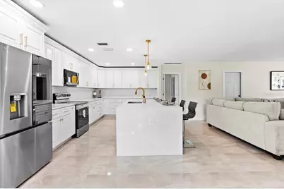 9244 79th Avenue, Seminole, FL 33777 - Photo 6