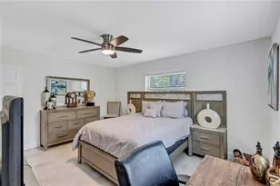 9244 79th Ave, Seminole, FL 33777 - Photo 32