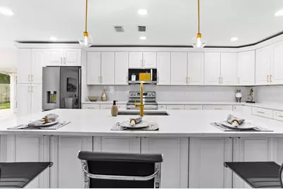 9244 79th Avenue, Seminole, FL 33777 - Photo 10