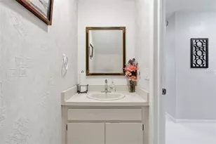 16143 Rambling Vine Dr E, Tampa, FL 33624 - Photo 54