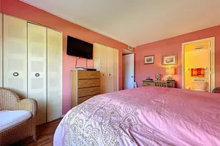 4650 Cove Cir, Saint Petersburg, FL 33708 - Photo 12