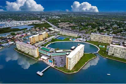 4650 Cove Circle #209, Saint Petersburg, FL 33708 - Photo 34