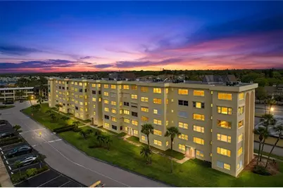 4650 Cove Circle #209, Saint Petersburg, FL 33708 - Photo 48