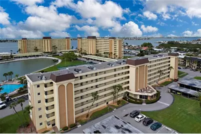 4650 Cove Circle #209, Saint Petersburg, FL 33708 - Photo 28