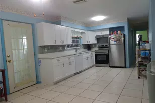 6165 26th Ave N, Saint Petersburg, FL 33710 - Photo 4