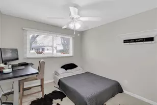 13472 Bellewood Ave, Seminole, FL 33776 - Photo 20