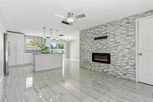 8412 Westridge Dr, Tampa, FL 33615 - Photo 8