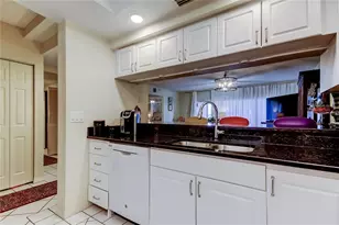 6205 Shoreline Dr, Seminole, FL 33708 - Photo 12