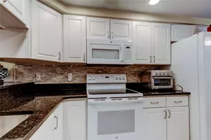 6205 Shoreline Dr, Seminole, FL 33708 - Photo 6