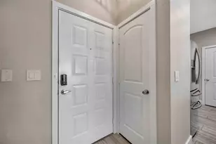 4221 W Spruce St, Tampa, FL 33607 - Photo 4