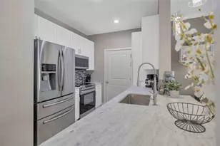 4221 W Spruce St, Tampa, FL 33607 - Photo 10