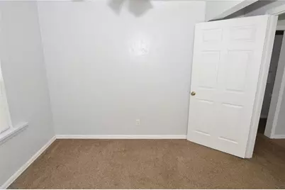 6855 Dartmouth Avenue N, Saint Petersburg, FL 33710 - Photo 20