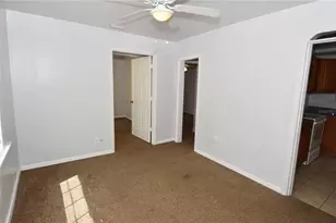 6855 Dartmouth Ave N, Saint Petersburg, FL 33710 - Photo 12