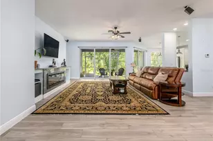 10515 Canary Isle Dr, Tampa, FL 33647 - Photo 4