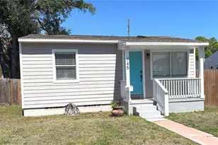745 52nd Ave N, Saint Petersburg, FL 33703 - Photo 2