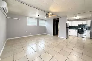 3022 W Walnut St, Tampa, FL 33607 - Photo 2